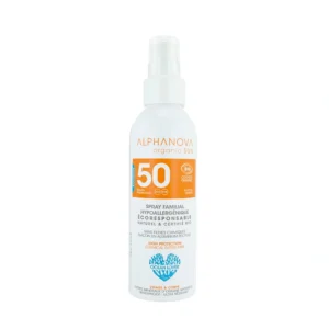 ALPHANOVA Spray solaire familial certifié bio, protection solaire naturelle, disponible en parapharmacie à Kénitra et sur notre parapharmacie en ligne